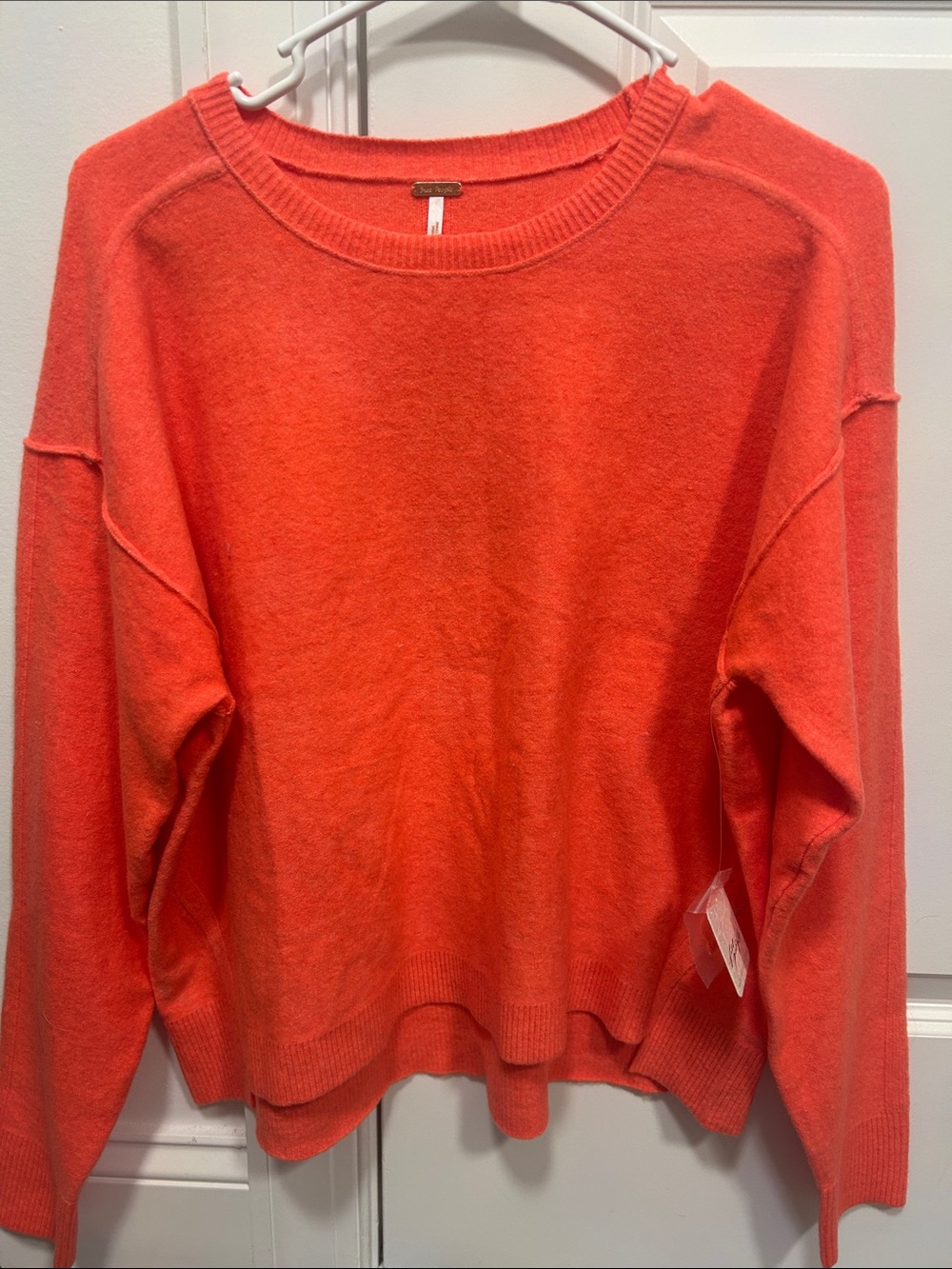 Free People XS Women’s Crewneck Sweater in Cherry Glow NWT